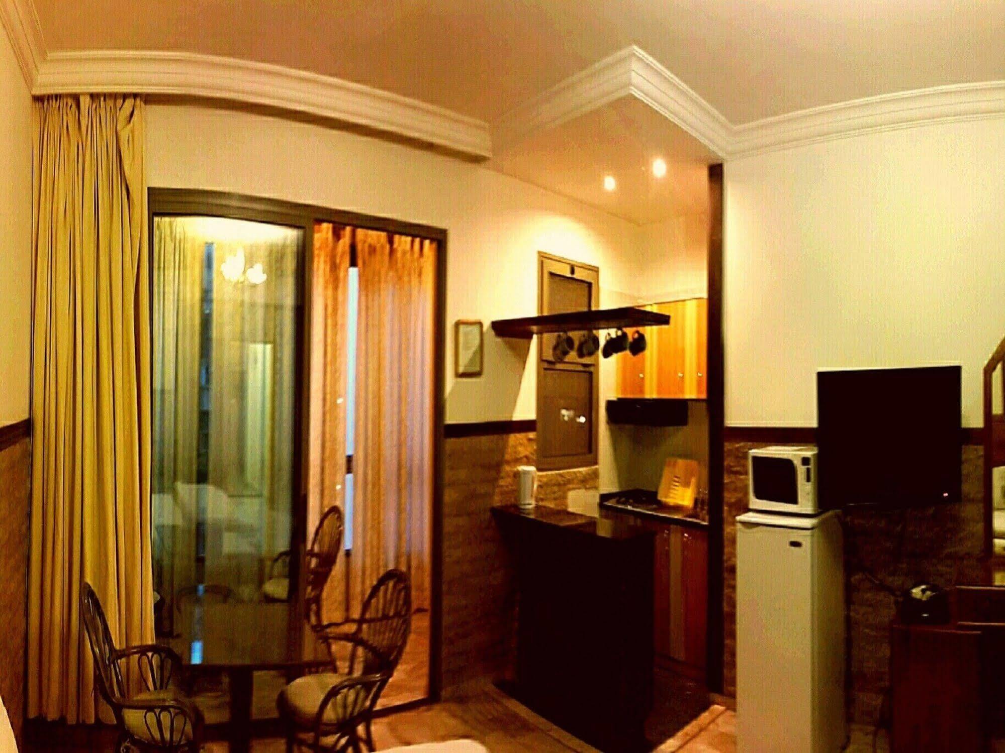 Viccini Suites Beirut Exterior photo